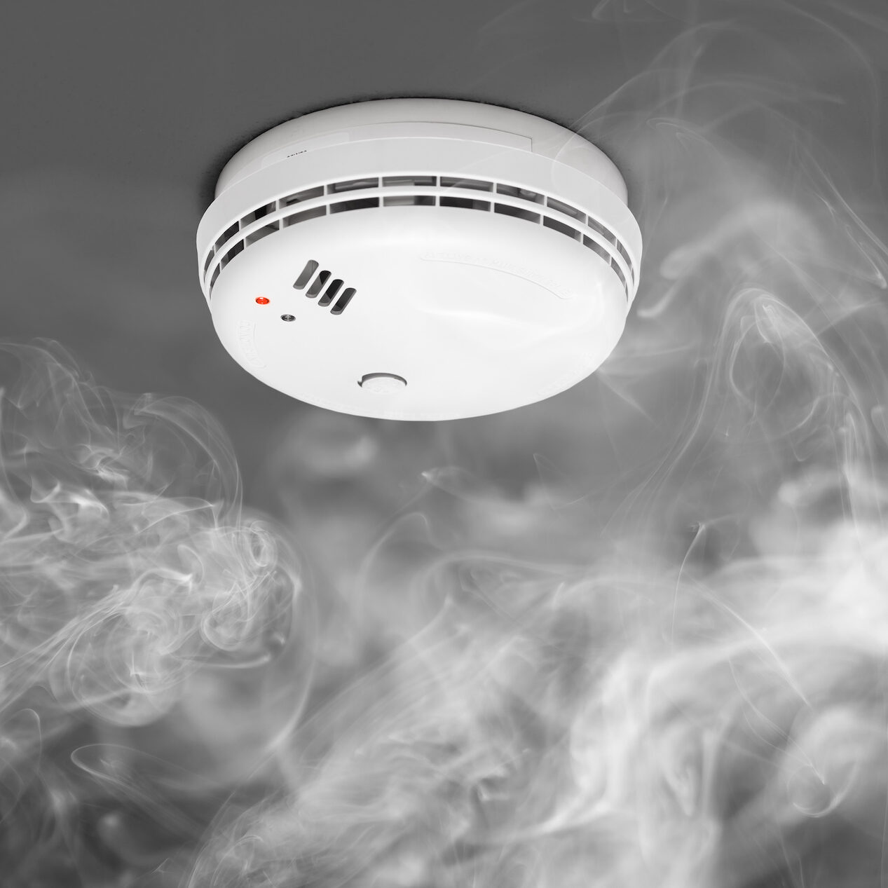 smoke detector of fire alarm in action